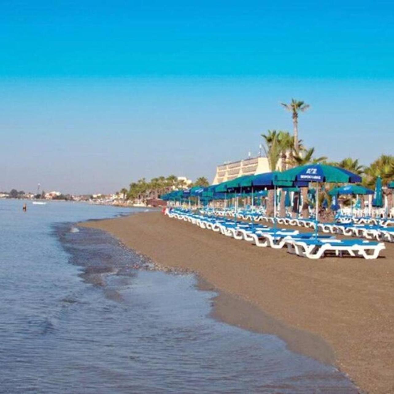 Oroklini Star 200Metres From The Sandy Beach Larnaca Extérieur photo