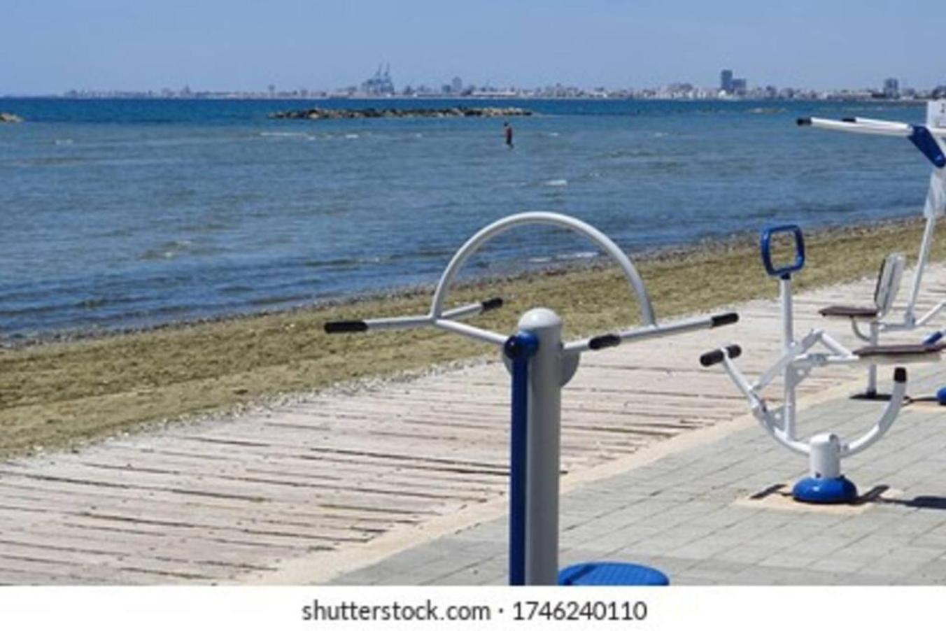 Oroklini Star 200Metres From The Sandy Beach Larnaca Extérieur photo